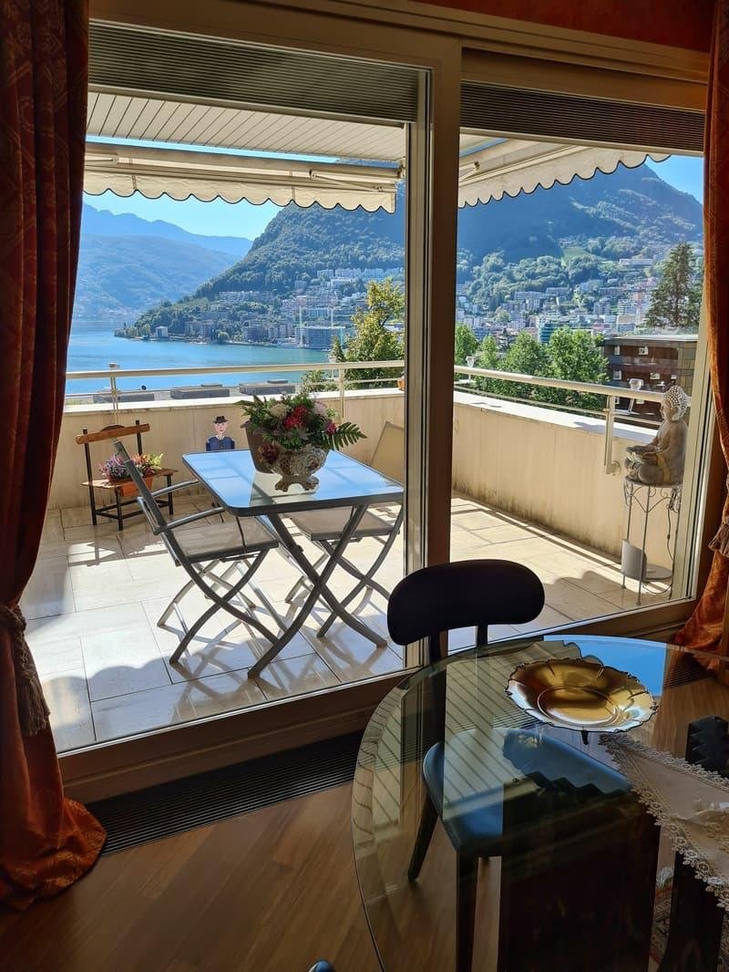 "Appartamento LUGANO CENTRO, Via C. Maraini 13 - Vista Lago, Ottima posizione, residenza signorile ."