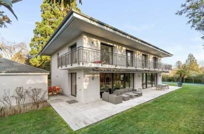 8 bedroom luxury Detached House for sale in Chêne-Bougeries, Switzerland